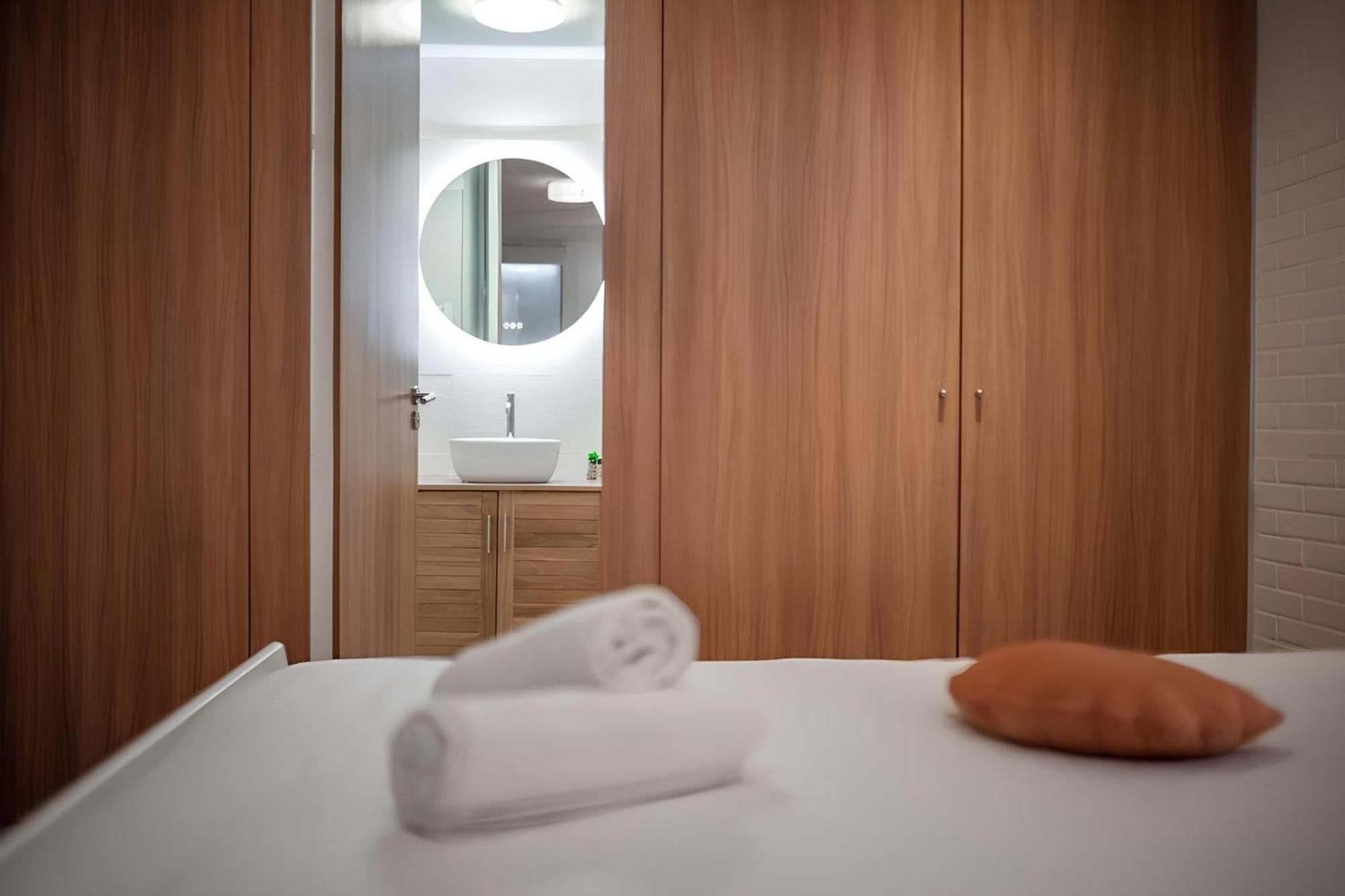 Cozy Appartement Plein Centre, Proche Gare/Plage Menton Kültér fotó