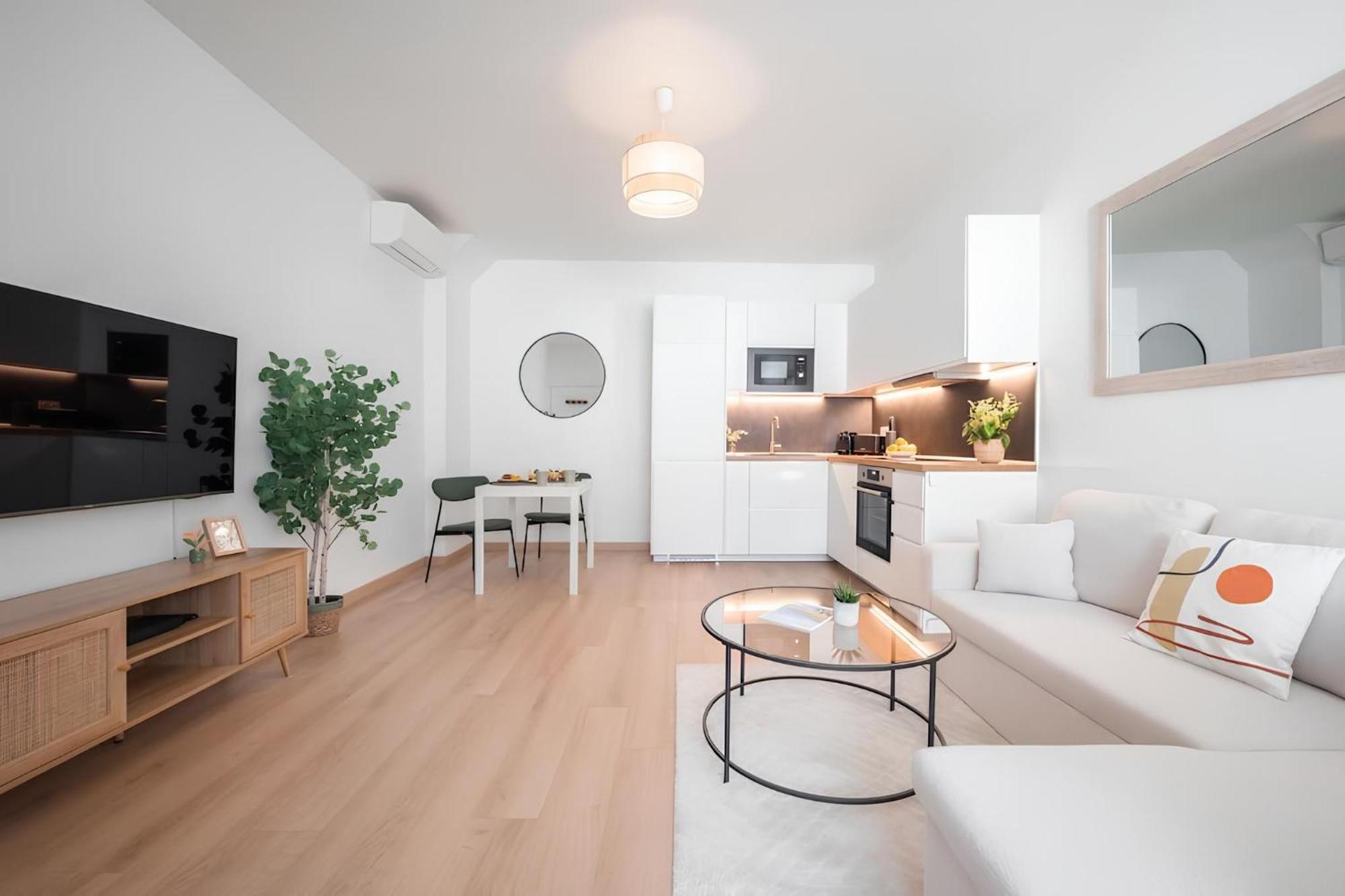 Cozy Appartement Plein Centre, Proche Gare/Plage Menton Kültér fotó