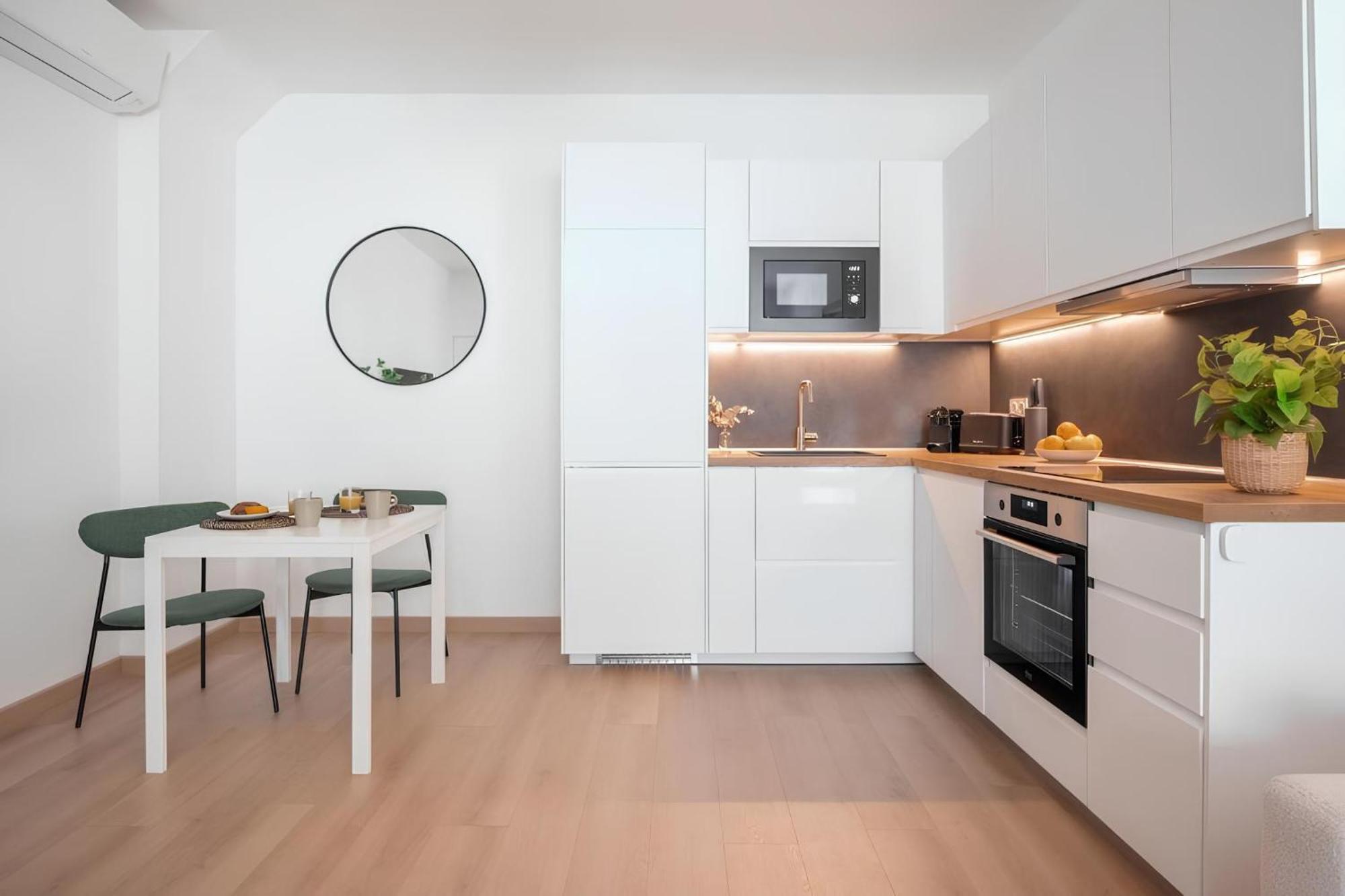 Cozy Appartement Plein Centre, Proche Gare/Plage Menton Kültér fotó