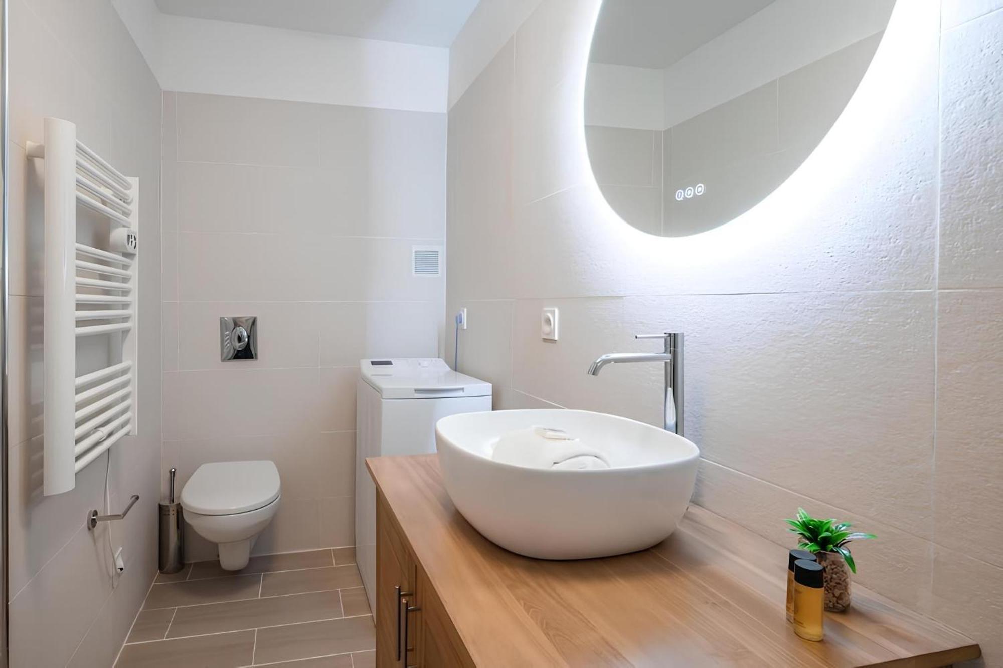 Cozy Appartement Plein Centre, Proche Gare/Plage Menton Kültér fotó